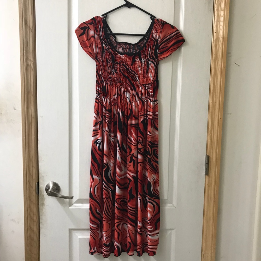 Red/orange shirt sleeve maxi dress